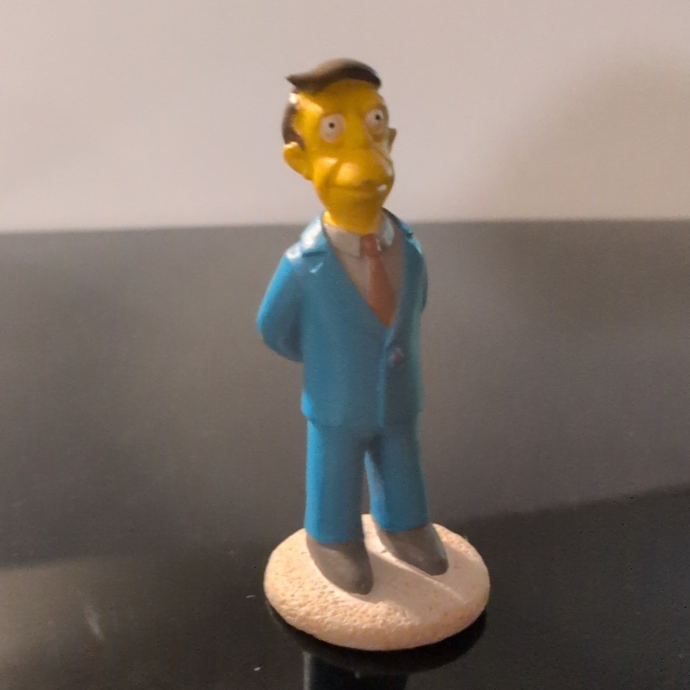 Simpsons Principal Skinner Hawthorne Village Figurine 2004 - Picture 1 of 5